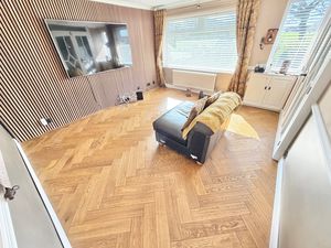 Lupus Way Great Sutton